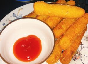 Hình của món Bánh khoai lang chiên giòn.