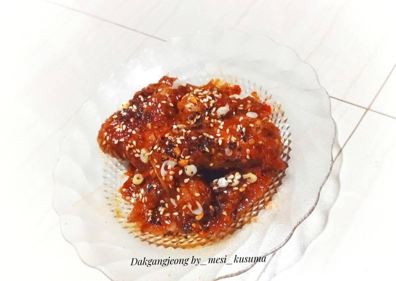 36. Dakgangjeong (korean spicy chicken wings)