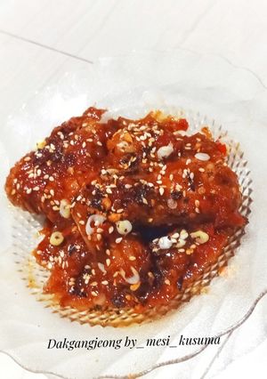 Foto resep 36. Dakgangjeong (korean spicy chicken wings)