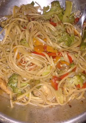 Una foto de Chow mein