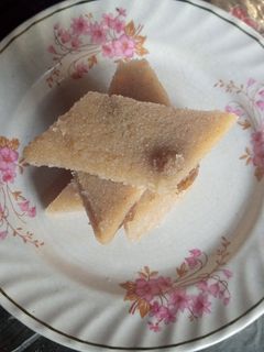সুজির বরফি(sujir barfi recipe in bengali) রেসিপির প্রধান ছবি