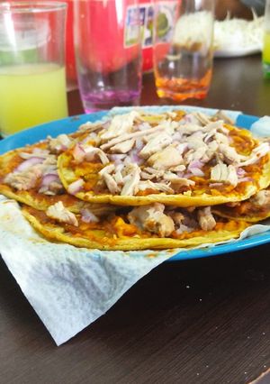 Una foto de Garnachas estilo veracruzanas 😋