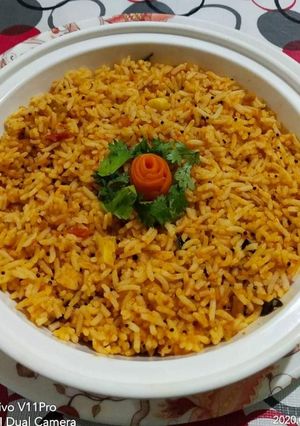 A picture of Garlic Tomato Rice.