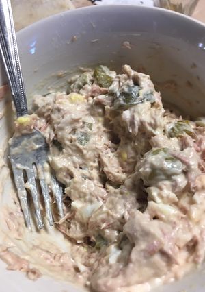 A picture of Tuna Salad.