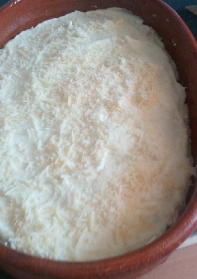 Una foto de Puding de puré de patatas con atún