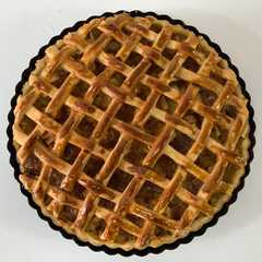 A picture of Someone’s grandma’s apple pie.