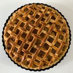A picture of Someone’s grandma’s apple pie.
