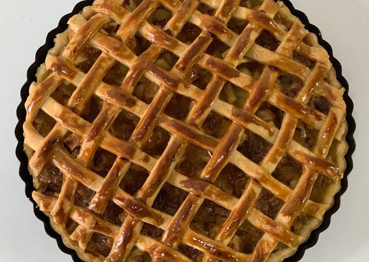 Simple Way to Prepare Quick Someone’s grandma’s apple pie