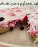 Tarta de queso y frutos rojos fit