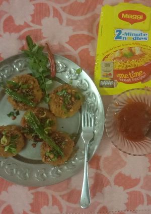 ম্যাগি নুডুলস মুখরোচক বোন্ডা (maggi noodles mukhorochok bonda recipe in bengali) রেসিপির প্রধান ছবি