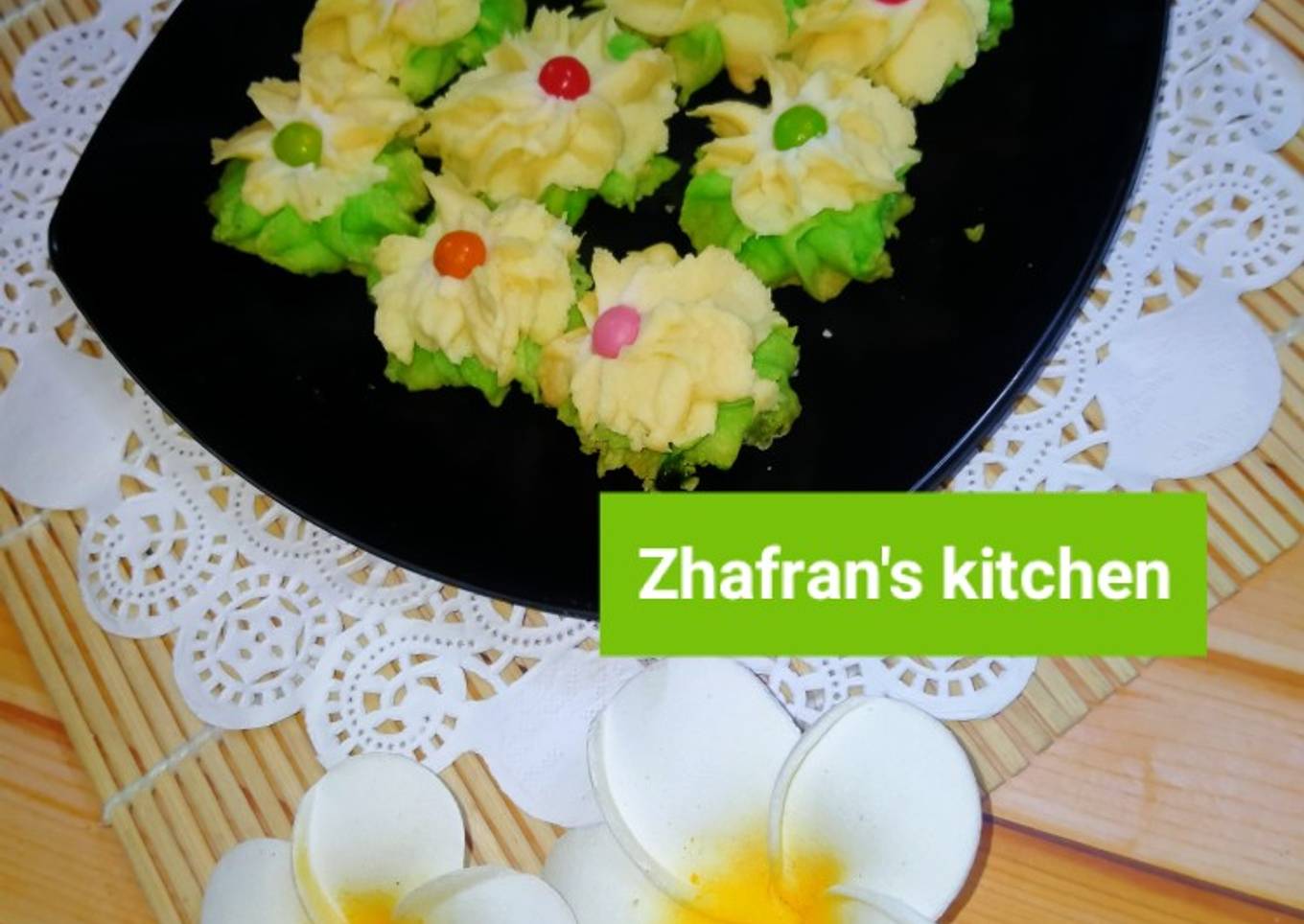 Kue Semprit susu pandan