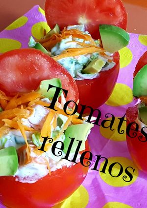 Foto principal de Tomates rellenos fríos, entrante perfecto