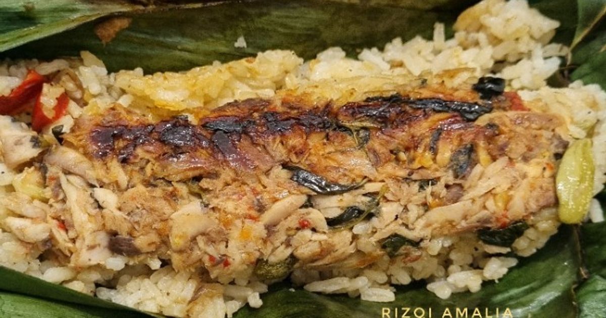 Nasi Liwet Khas Sunda Bakar Isi Tongkol Suwir Kemangi