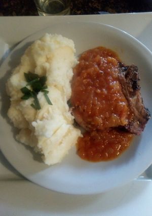 Una foto de Carré de cerdo con salsa barbacoa