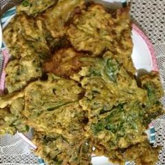 Salad leaf pakoray A picture of Salad leaf pakoray.