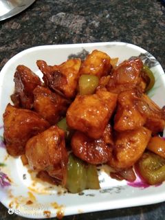 ઇડલી ચીલી (Idli chilly recipe in gujrati) રેસીપી મુખ્ય ફોટો