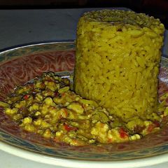 A picture of Braised rice n sauce.