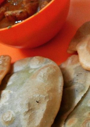 A picture of Green Peas Kachori.