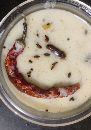 गुजराती कढी(gujarati kadhi recipe in hindi) रेसिपी मुख्य फोटो