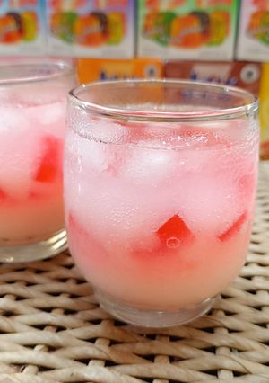 Foto resep Es Jelly Yakult Soda