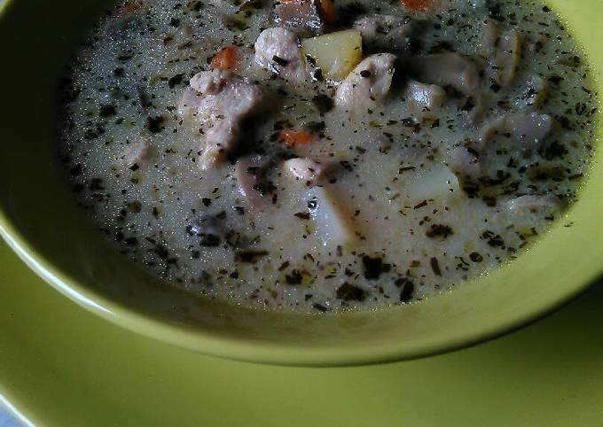 Tárkonyos csirkeragu leves "Marcsi módra" recept foto