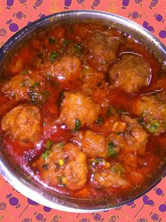 लौकी कोफ्ता करी (Lauki kofta curry recipe in Hindi) रेसिपी मुख्य फोटो
