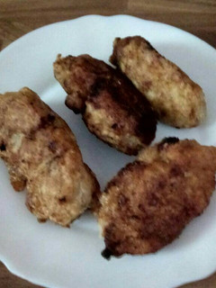 Una foto de Croquetas de pollo y queso