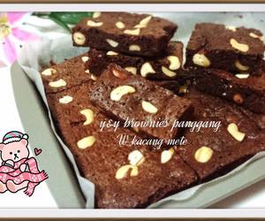 Masakan Populer Brownies panggang w kacang mete Enak Sempurna Masakan Populer Brownies panggang w kacang mete Enak Sempurna