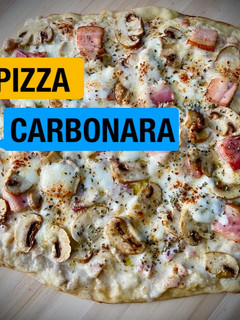 Una foto de Masa de pizza sin reposo😲 y Pizza "a la Carbonara" 😋