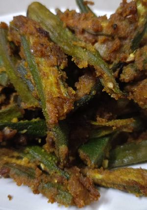 A picture of Crispy Besani bhindi fry.