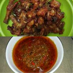 รูปของ Sambal terasi + ayam goreng