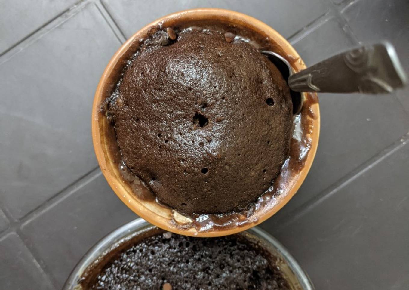 Eggless chocolate mug cake