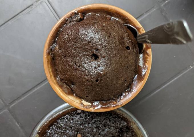 Eggless chocolate mug cake