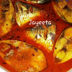 A picture of Hilsha Fish,with Dahi.