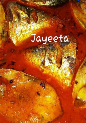 A picture of Hilsha Fish,with Dahi.