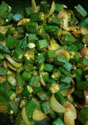 A picture of Bhindi ki sabzi.