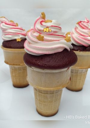 A picture of Ice cream cone red velvet cake.
