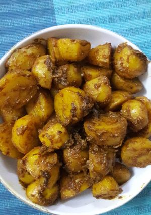 আলুর দম রেসিপির প্রধান ছবি