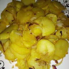 A picture of Lyonnaise Potatoes.