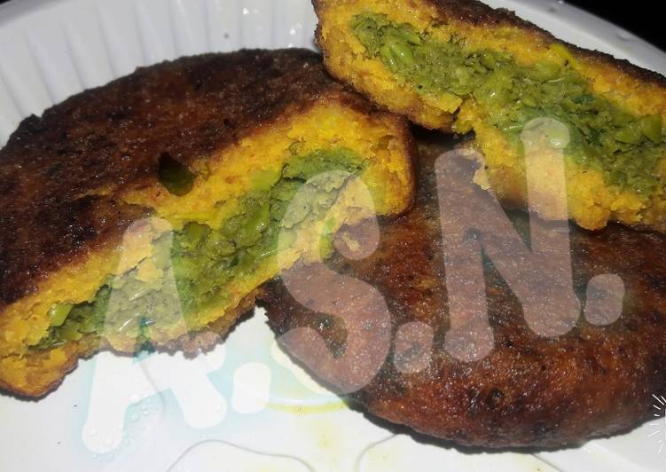 Matar Tikki (Green Peas paties)