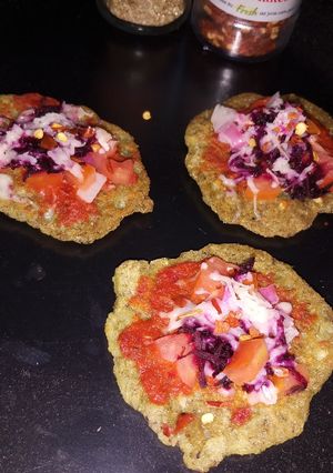 A picture of Mini daal pizza.