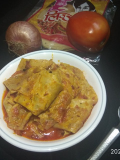 पापड़ प्याज़ की सब्जी (Papad Pyaz ki Sabzi recipe in Hindi) रेसिपी मुख्य फोटो