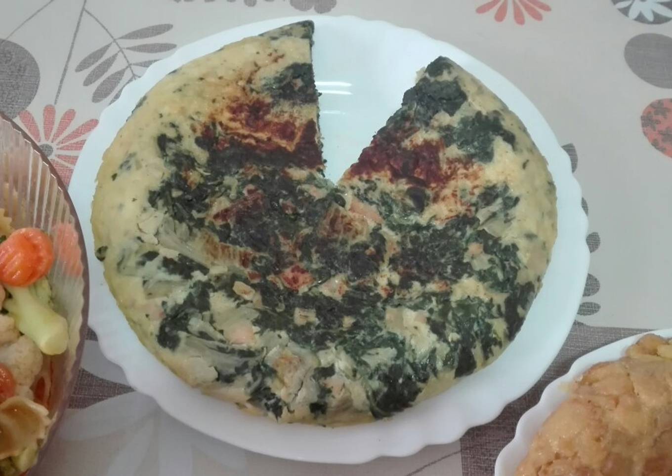 Tortilla de acelgas y gambas