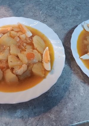 Una foto de Guiso de patatas con bacalao olla gm