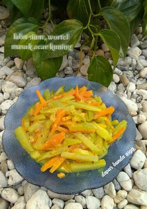 Foto resep Wortel, Labu siam masak acar kuning