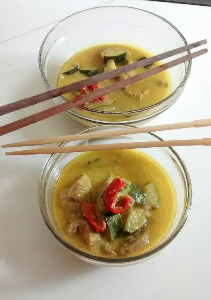 Una foto de Chicken curry vietnamese style