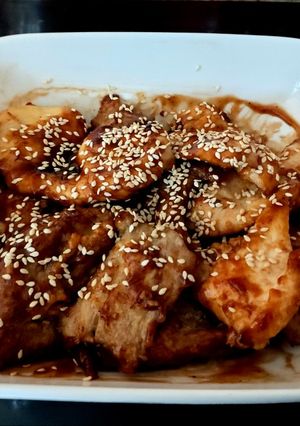 A picture of My Peking Chicken + Pork Dish 🥰.