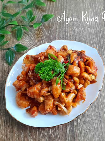 Anti Ribet, Bikin Ayam Kung Pao Bahan Sederhana