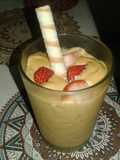 "Mousse de dulce de leche y frutillas"