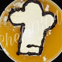 Rice flour icecream floated in orange jiuce A picture of Rice flour icecream floated in orange jiuce.